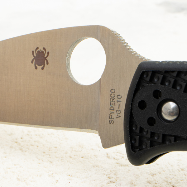 Нож Spyderco Endura 4 Wharncliffe, VG-10, FRN Black, С10FPWCBK