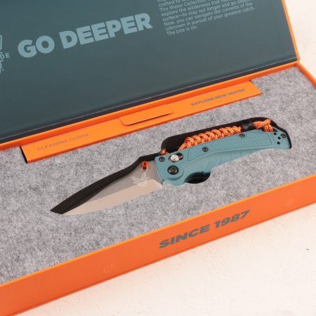 Нож Benchmade Mini Adira, MagnaCut, Depth Blue Grivory Handle, 18065, (Water Collection)