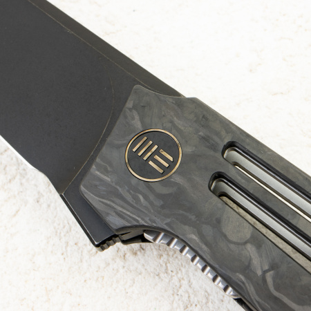 WE Knife Speedliner, CPM 20CV, Shredded Carbon Fiber / Titanium Handle