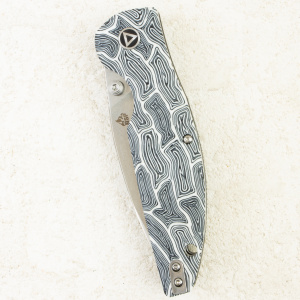 Нож QSP Turtle Punk, Stonewashed 14C28N, G10 Black/White, QS158-B1 Нож QSP Turtle Punk, Stonewashed 14C28N, G10 Black/White, QS158-B1