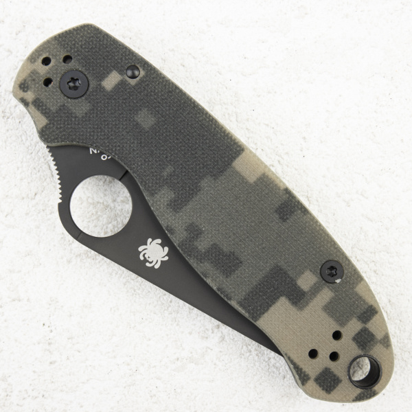 Spyderco Paramilitary 3, CPM S45VN Black, G10 Digital Camo, C223GPCMOBK