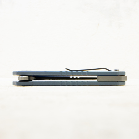 Нож Maxace Panzer, 14C28N, Titanium Blue Нож Maxace Panzer, 14C28N, Titanium Blue