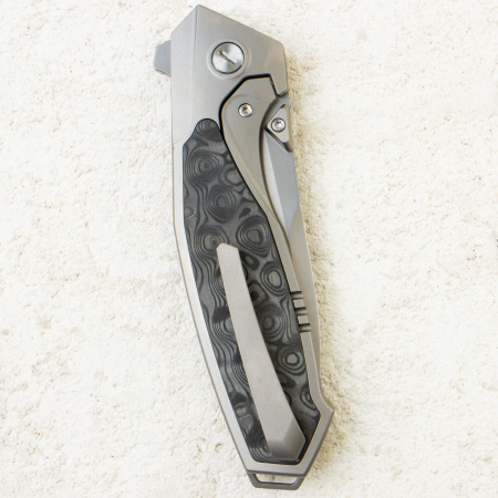 Нож Remette Kingfisher, M390, Titanium/Carbon Gray Handle, RTKF4 Нож Remette Kingfisher, M390, Titanium/Carbon Gray Handle, RTKF4