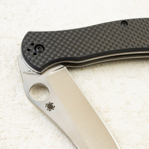 Нож Spyderco Bradley Folder 2, CPM M4, Carbon Fiber/ G10 Laminate Black, C134CFP2 Нож Spyderco Bradley Folder 2, CPM M4, Carbon Fiber/ G10 Laminate Black, C134CFP2