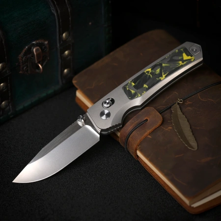 Нож Remette Aurora, M390, Titanium/Carbon Black/Yellow Handle, AURA-Y