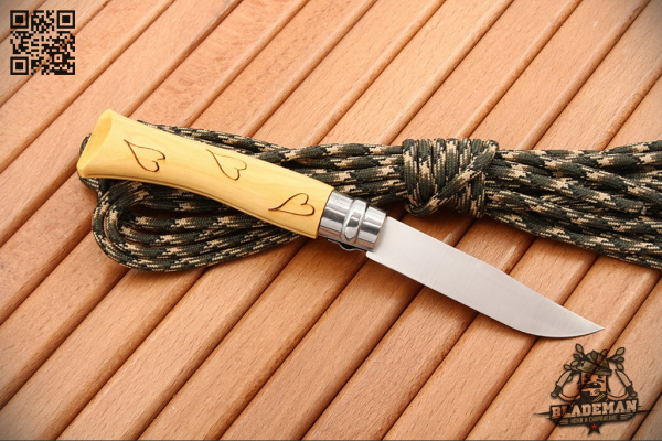 Нож Opinel №7 Nature, Нержавеющая сталь, Самшит, Гравировка сердца - купить в интернет-магазине Blademan