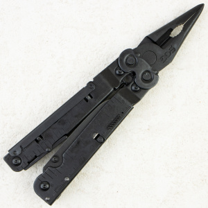 Мультитул SOG PowerAssist, Black Oxide-Nylon Sheath, B67N-CP