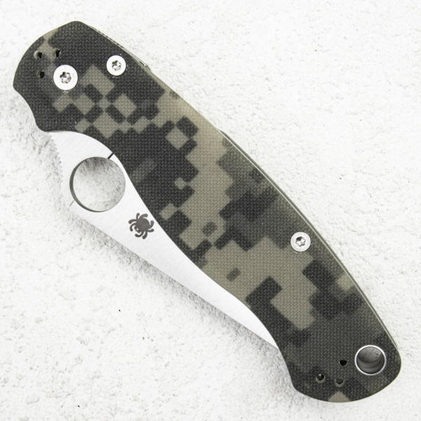 Spyderco Paramilitary 2, CPM-S45VN, G10 Digital Camo, C81GPCMO2