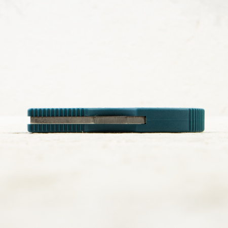 Нож Spyderco Manbug, K390, FRN Blue, MFPK390 Нож Spyderco Manbug, K390, FRN Blue, MFPK390