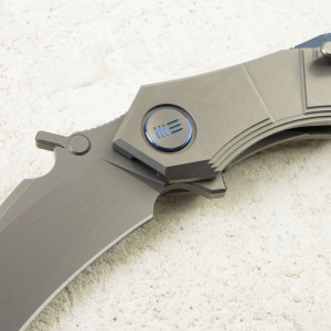Нож WE Knife Tayra, Stonewashed, M390, Titanium Gray/Blue Handle, WE24069-2 Нож WE Knife Tayra, Stonewashed, M390, Titanium Gray/Blue Handle, WE24069-2