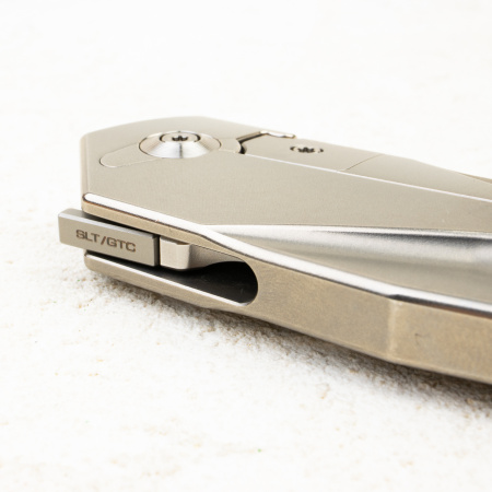 Нож WE Knife Solid, CPM 20CV, Bead Blasted Titanium - купить в интернет-магазине Blademan