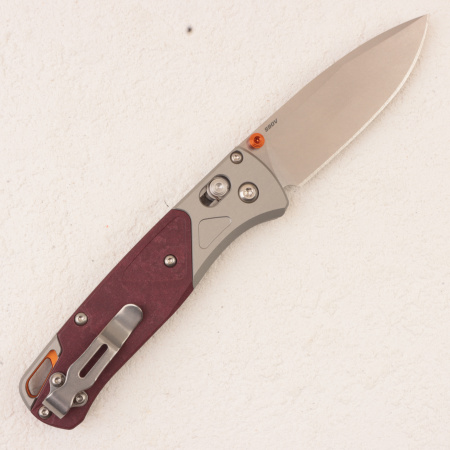 Нож Benchmade Bugout, S90V, Gray/Redstone Aluminum & Richlite Handle, 535-09