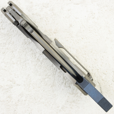 Нож WE Knife Tayra, Stonewashed, M390, Titanium Gray/Blue Handle, WE24069-2 Нож WE Knife Tayra, Stonewashed, M390, Titanium Gray/Blue Handle, WE24069-2