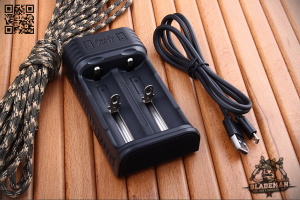 Зарядное устройство Fenix ARE-X2 - купить в интернет-магазине Blademan