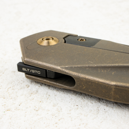 Нож WE Knife Solid Flipper Knife, CPM 20CV, Bronze Titanium Handle, WE22028-3