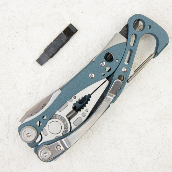 Мультитул Leatherman Skeletool Denim Blue 832209 - купить в интернет-магазине Blademan