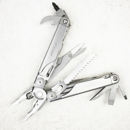 Мультитул Leatherman Surge 830158 - купить в интернет-магазине Blademan