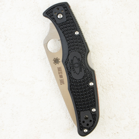 Нож Spyderco Endura 4 Thin Red Line, VG-10, FRN Black, C10FPSBKRD Нож Spyderco Endura 4 Thin Red Line, VG-10, FRN Black, C10FPSBKRD
