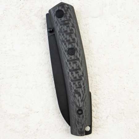 Нож Petrified Fish Patte V2, Black Stonewashed, 14C28N, Carbon Fiber Handle, PF719CDW Нож Petrified Fish Patte V2, Black Stonewashed, 14C28N, Carbon Fiber Handle, PF719CDW