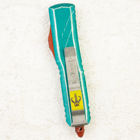 Нож Microtech UTX-85 Bounty Hunter Tanto, Apocalyptic, M390, Aluminum Blue, 233-10 BH, (Signature Series) Нож Microtech UTX-85 Bounty Hunter Tanto, Apocalyptic, M390, Aluminum Blue, 233-10 BH, (Signature Series)