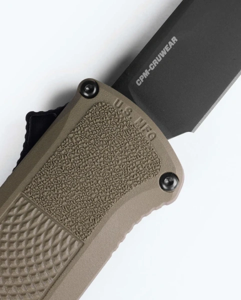 Нож Benchmade Shootout, Drop-Point, Cruwear, Ranger Green Grivory Handle, 5371BK-01