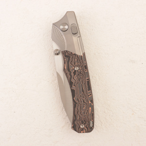 Нож Remette WD107-TB, M390, Titanium/Carbon Black/Orange Handle