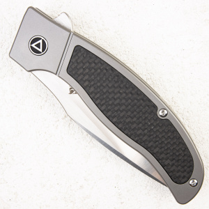Нож QSP Legatus, M390, Titanium/Carbon - складной туристические ножи из стали Нож QSP Legatus, M390, Titanium/Carbon - складной туристические ножи из стали