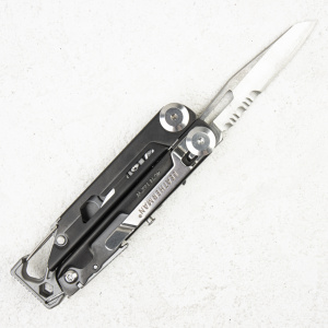 Мультитул Leatherman Signal 832265 - купить в интернет-магазине Blademan