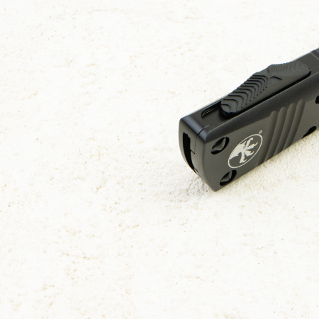 Нож Microtech Mini Troodon Hellhound, Tactical, M390, Aluminum Black, 819-1 TS, (Signature Series) Нож Microtech Mini Troodon Hellhound, Tactical, M390, Aluminum Black, 819-1 TS, (Signature Series)