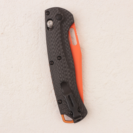 Нож Benchmade Taggedout, MagnaCut, Black Carbon Fiber Handle, 15535OR-01