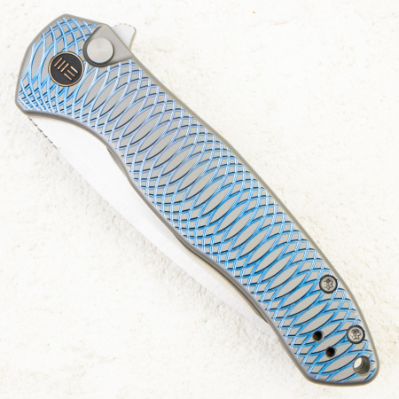 Нож WE Knife Button Lock Kitefin, CPM 20CV, Blue Polished Ripple Patterned Gray Titanium Handle - купить в интернет-магазине Blademan
