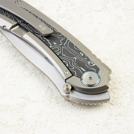 Нож WE Knife Winsome, Satin, M390, Gray Titanium/Carbon Fiber Handle, WE23092-2 Нож WE Knife Winsome, Satin, M390, Gray Titanium/Carbon Fiber Handle, WE23092-2