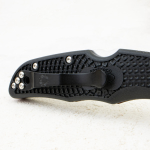 Нож Spyderco Endura 4 Thin Red Line, VG-10, FRN Black, C10FPSBKRD Нож Spyderco Endura 4 Thin Red Line, VG-10, FRN Black, C10FPSBKRD