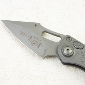 Нож Microtech Stitch Auto, Apocalyptic, M390, Aluminum Natural Clear Gray, 169-10 Нож Microtech Stitch Auto, Apocalyptic, M390, Aluminum Natural Clear Gray, 169-10