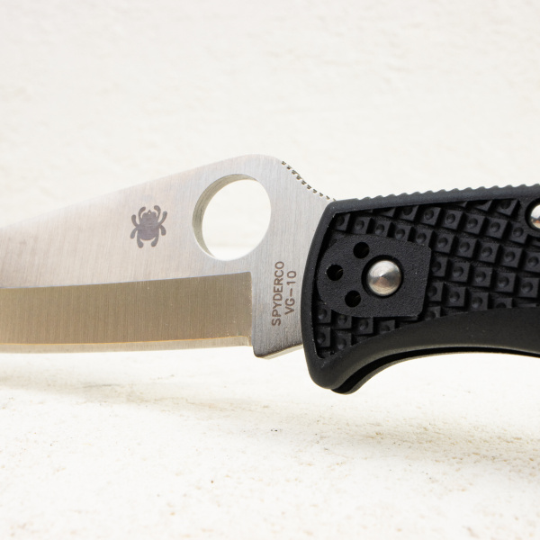 Нож Spyderco Endura 4, VG-10, FRN Black, C10PBK