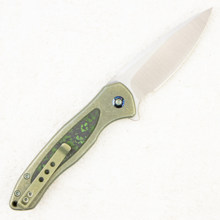 Нож WE Knife Button Lock Kitefin, CPM 20CV, Carbon Fiber / Green Titanium Handle - купить в интернет-магазине Blademan