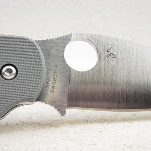 Нож Spyderco Sage 1, Maxamet, G10 Grey, C123GPGY Нож Spyderco Sage 1, Maxamet, G10 Grey, C123GPGY