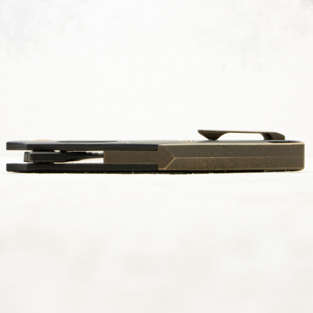 WE Knife Speedliner, CPM 20CV, Shredded Carbon Fiber / Titanium Handle