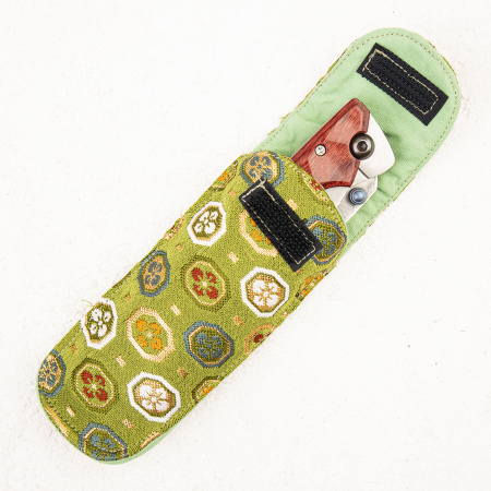 Нож Mcusta Kasumi, VG-10, Staminawood, MC-0072D Нож Mcusta Kasumi, VG-10, Staminawood, MC-0072D