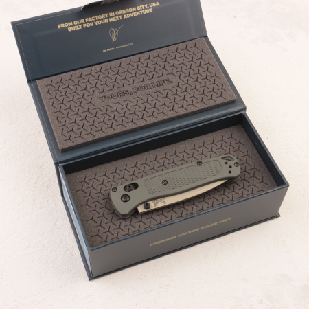 Нож Benchmade Bugout, CPM S30V, Dark Olive Grivory Handle, 535TN-11