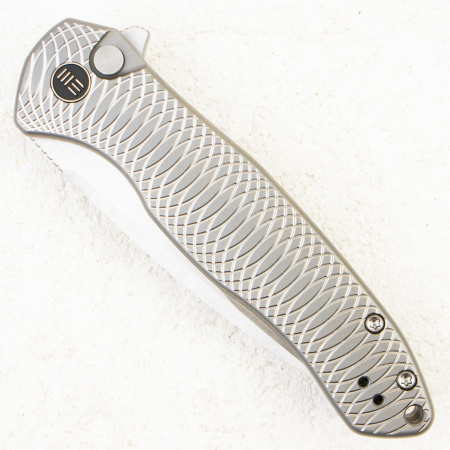 Нож WE Knife Button Lock Kitefin, CPM 20CV, Ripple Patterned Gray Titanium Handle Нож WE Knife Button Lock Kitefin, CPM 20CV, Ripple Patterned Gray Titanium Handle - купить в интернет-магазине Blademan