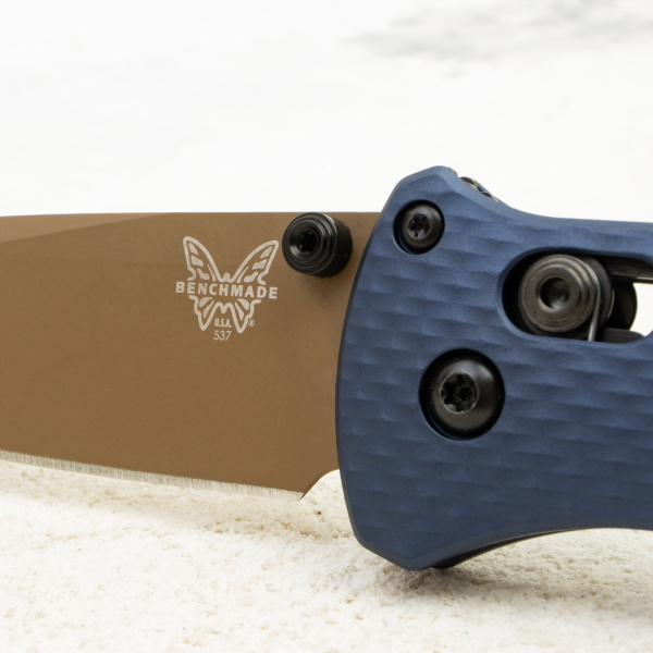 Нож Benchmade Bailout, M4, 6061-T6 Aluminum Blue, 537FE-02