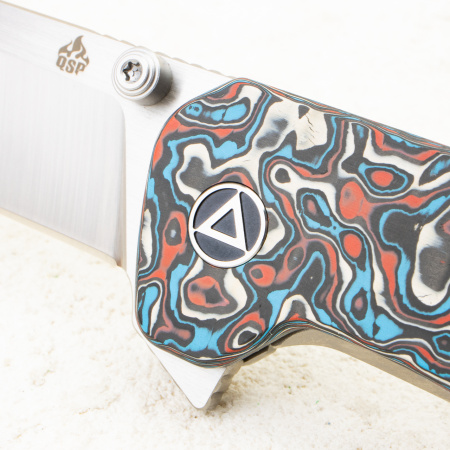 Нож QSP Penguin PLUS, 20CV, Carbon Fiber / Titanium QS130XL-G1