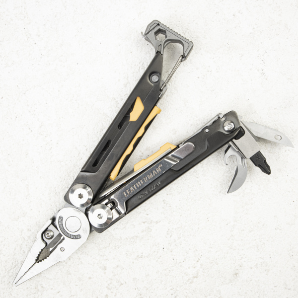Мультитул Leatherman Signal 832265 - купить в интернет-магазине Blademan