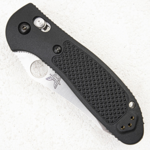 Нож Benchmade Griptilian 550, S30V, Noryl GTX Black - складной туристические ножи из стали Нож Benchmade Griptilian 550, S30V, Noryl GTX Black - складной туристические ножи из стали
