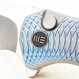 Нож WE Knife Button Lock Kitefin, CPM 20CV, Blue Polished Ripple Patterned Gray Titanium Handle - складной туристические ножи из стали Нож WE Knife Button Lock Kitefin, CPM 20CV, Blue Polished Ripple Patterned Gray Titanium Handle - складной туристические ножи из стали