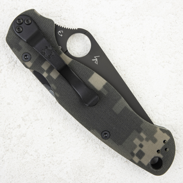 Spyderco Paramilitary 2, CPM S45VN, Black, G10 Digital Camo, C81GPCMOBK2
