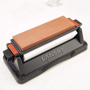 Точильный набор Lansky Tri-Stone BenchStone Точильный набор Lansky Tri-Stone BenchStone - купить в интернет-магазине Blademan