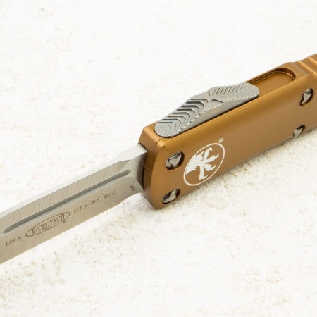Нож Microtech UTX-85, Stonewash, M390, Aluminum Tan, 231-10 TA Нож Microtech UTX-85, Stonewash, M390, Aluminum Tan, 231-10 TA