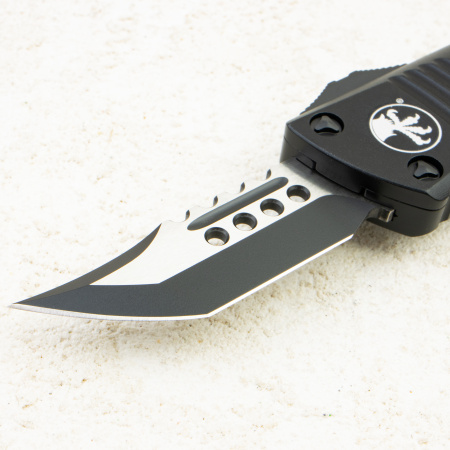 Нож Microtech Mini Troodon Hellhound, Tactical, M390, Aluminum Black, 819-1 TS, (Signature Series)Нож Microtech Mini Troodon Hellhound, Tactical, M390, Aluminum Black, 819-1 TS, (Signature Series) Нож Microtech Mini Troodon Hellhound, Tactical, M390, Aluminum Black, 819-1 TS, (Signature Series)Нож Microtech Mini Troodon Hellhound, Tactical, M390, Aluminum Black, 819-1 TS, (Signature Series)